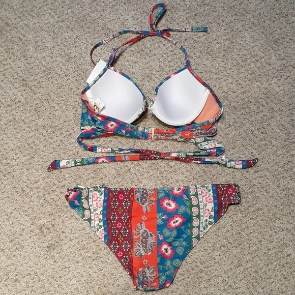MAKE OFFER ~ END OF SUMMER ☀️🏖 NWT URBAN SEA Bikini, M top & XL bottoms, $72 - Picture 5 of 6